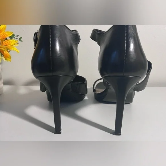 Nine West Strappy Open Toed Heel (Size 10) - Picture 4 of 5
